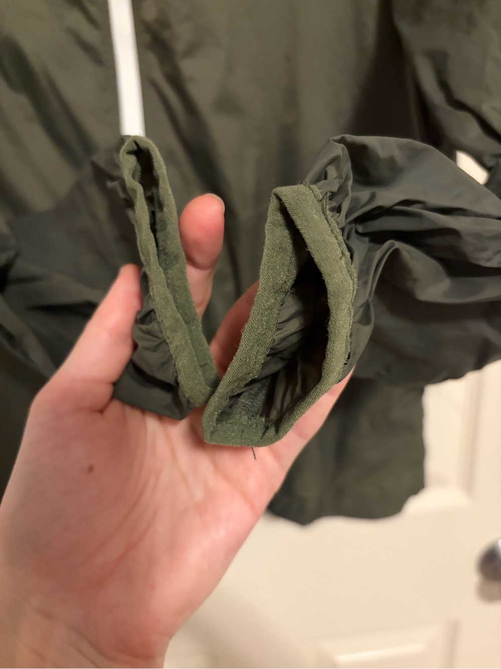 🐢 BENCH - Green Large Jacket - Picture 4 of 9